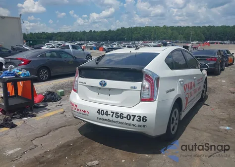2014 Toyota Prius Three z USA, uszkodzony, nr VIN JTDKN3DU9E0368886
